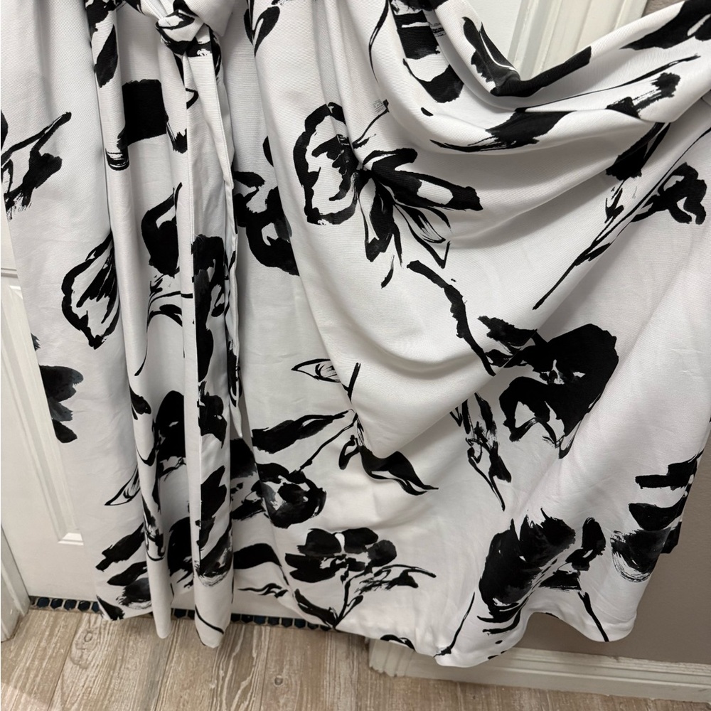 Ralph Lauren Black and White Floral Skirt Scoop Neck Gown Size 12 RETAIL $325 - Picture 5 of 16